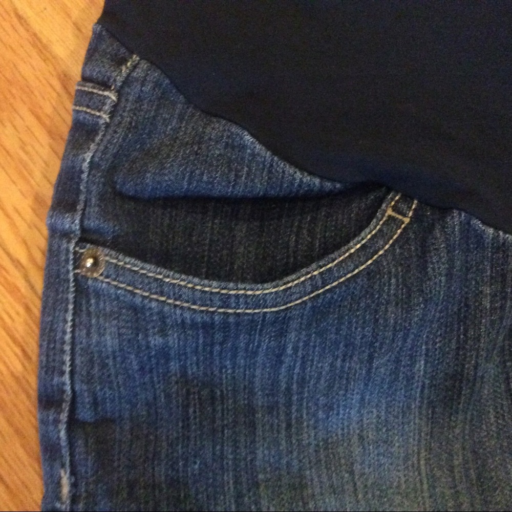 ❤️3/$15❤️ Motherhood Maternity Denim Skirt - Picture 3 of 7